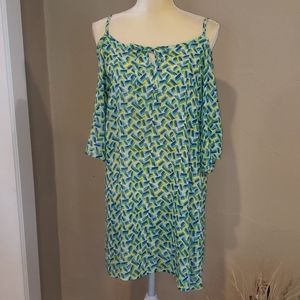 Coco + Carmen cold shoulder blouse